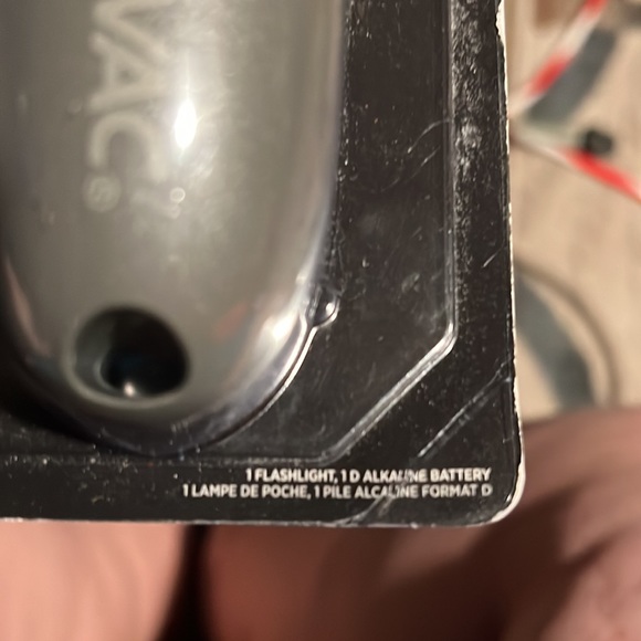 Ray-O-Vac LED flashlight New in package BEH1D-BA - Picture 7 of 12